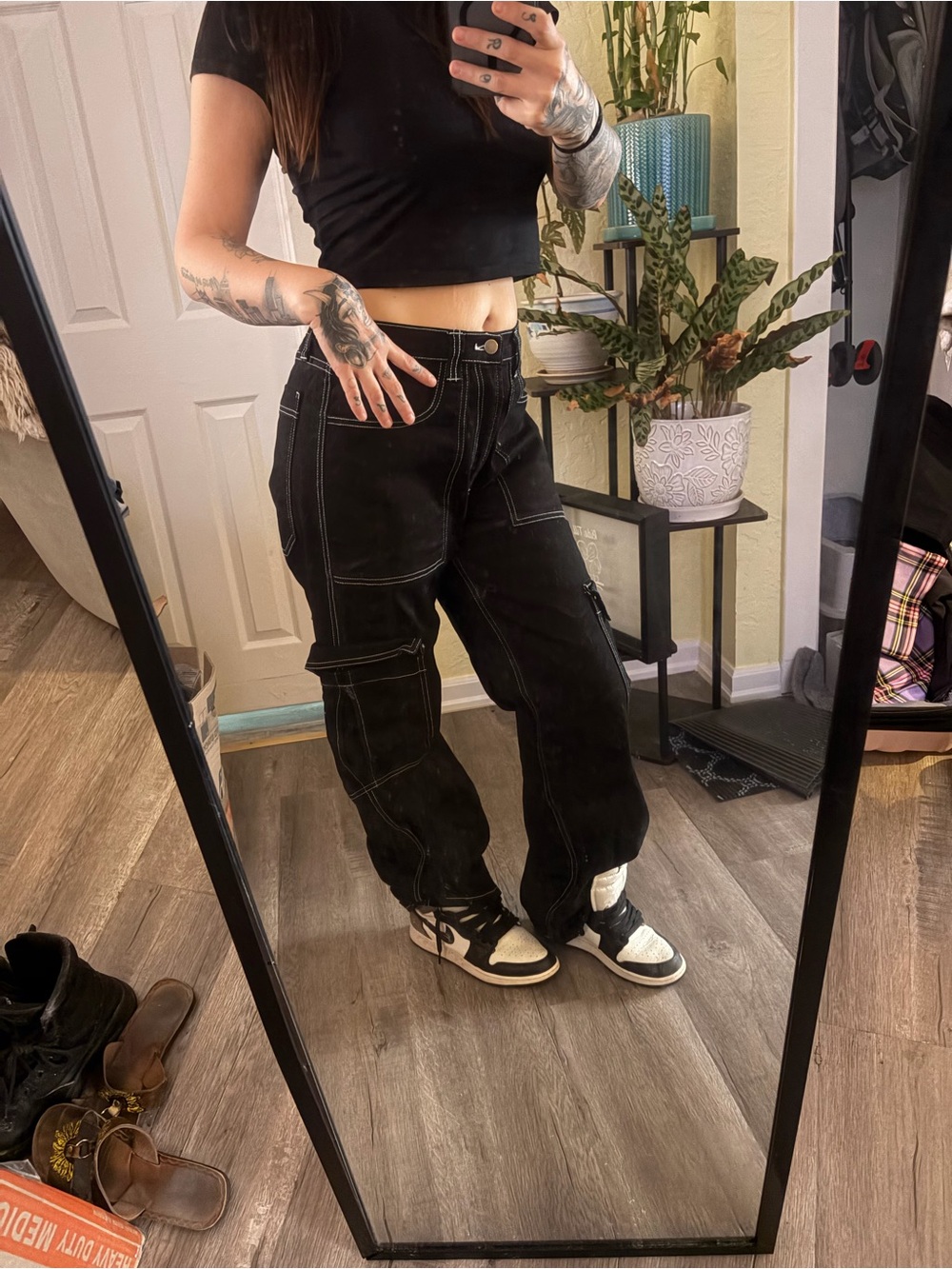 Black Boyfriend Jeans with Utility Stitching